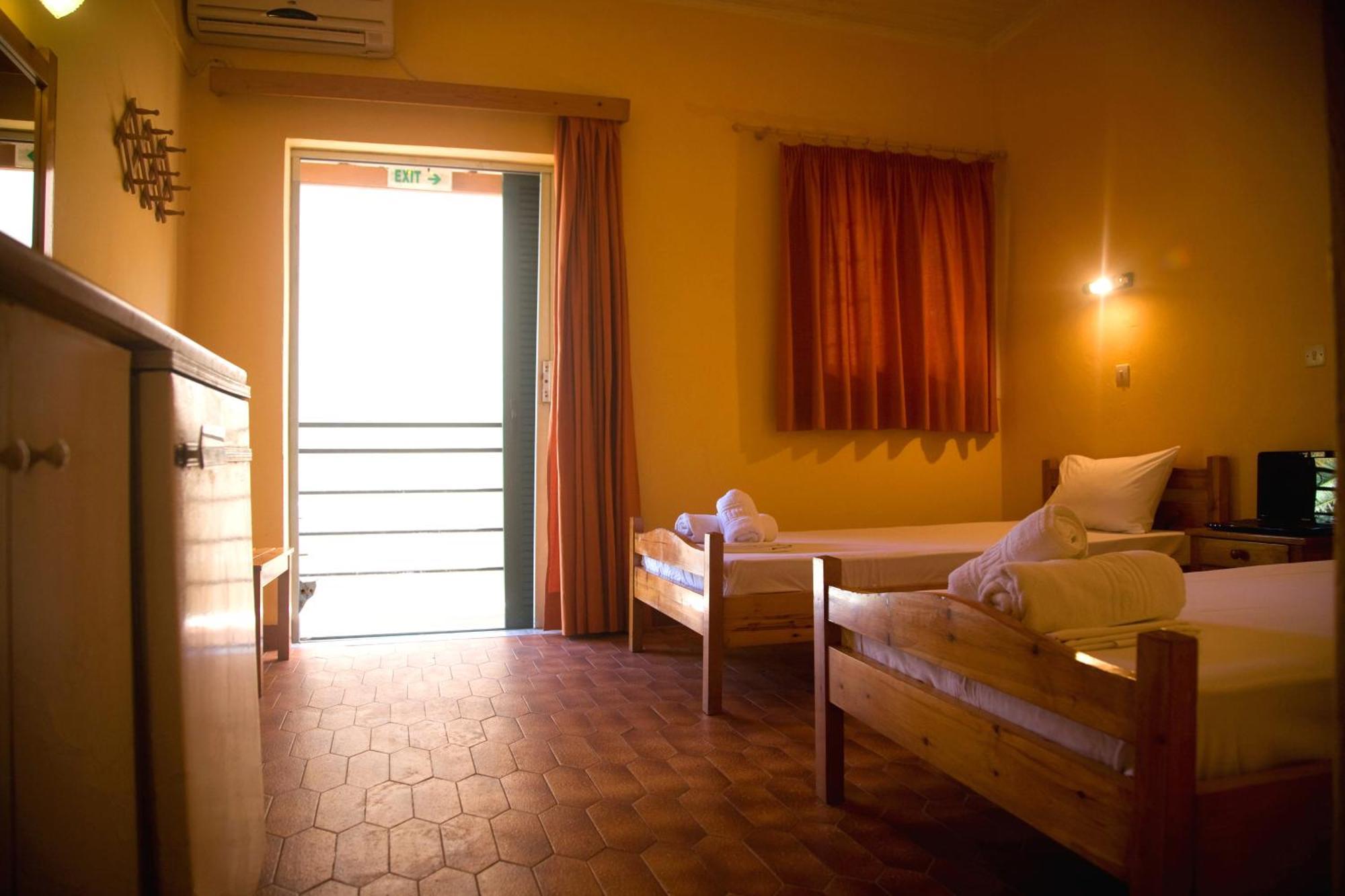 Evgenios Studios Kavos Room photo